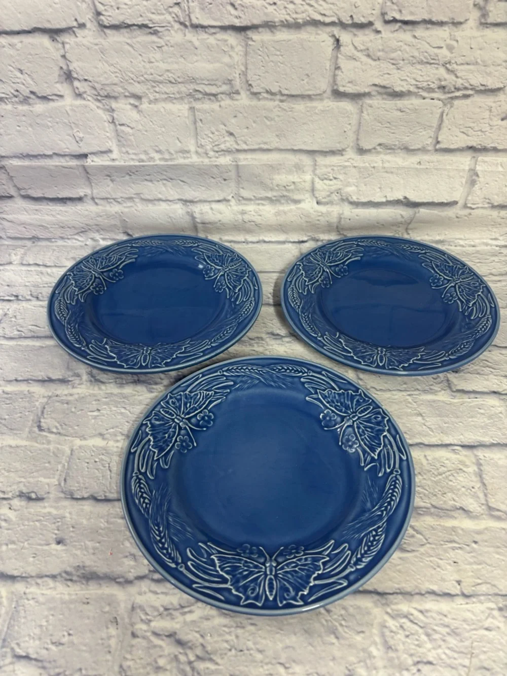 Bordallo Pinheiro Papillon 3 Blue Dinner Plates Butterfly & Wheat,  Portugal